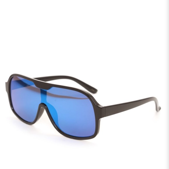 FashionNova sunglasses - Picture 4 of 8